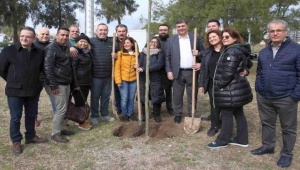  Karşıyaka'da fidan dikim şenliği!