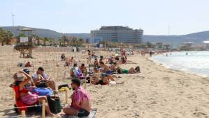 Ilıca Plajı yine cıvıl cıvıl !