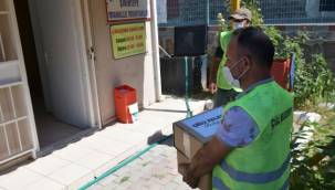 Çiğli'de bayram öncesi vatandaşa tüp ve gıda desteği