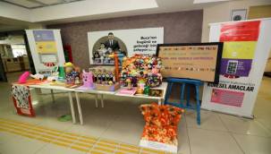 Çevre melekleri atıklarla farkındalık yarattı