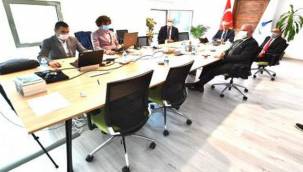 "Kış bastırmadan çadırlarda kalan yurttaşlarımızı sıcak yuvaya kavuşturmalıyız"