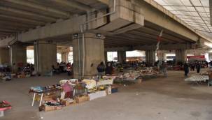 Bornova pazarlarında sıkı önlemler