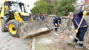 Başkan Utku Gümrükçü'nün Moloz İsyanı