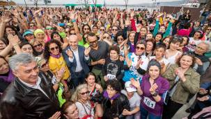 "Hukukun, insan haklarının ve eşitliğin üstün geldiği bir geleceğe el ele kavuşacağız"