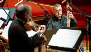 Başkan Soyer, İzmir Barok Müzik Günleri'nin ilk konserine katıldı