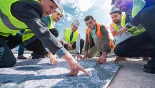 "İzmir trafiğini rahatlatacak yatırımın ilk etabını yeni yılda açacağız"