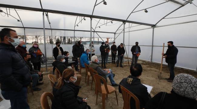 Efes Selçuk Belediyesi'nden Üreticilere Toprak Analizi Desteği 