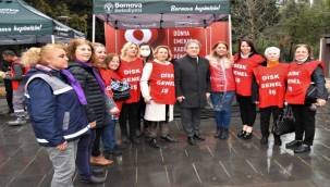 Başkan İduğ 8 Mart'ta Kadınları Yalnız Bırakmadı