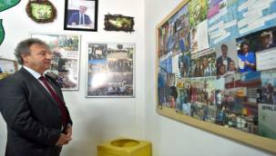 Bornova Belediyesi atıklardan sanat yaptı