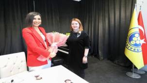 Buca Yine Bir Sanat Etkinliği Düzenledi