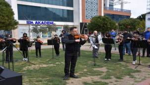 Çanakkale Zaferi Kemalpaşa'da Törenle Anıldı