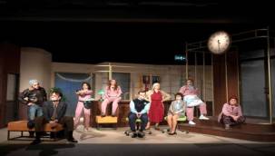 İzmir Şehir Tiyatroları 3 Farklı Oyunla Sahnede