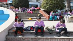 Öğrencilerden Başkan Serkan Acar'a Yoğun İlgi