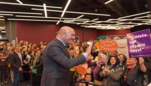 Tarım Alanında Çalışan Kadınlar Eşleriyle Bergen Filmini İzledi