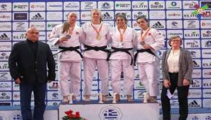 Yunusemre Belediyespor Başarılarına Devam Ediyor