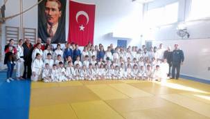 Yunusemreli Judocular Kuşak Atladı