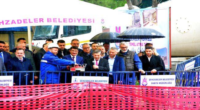 Şehzadeler Belediyesi yeni kütüphanenin temelini attı