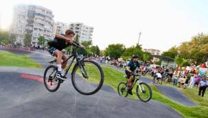 Karşıyaka'da Zeynep Aslan Bisiklet Parkuru Açıldı