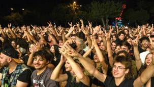 İzmir Fuarı'nda müzik dolu gece