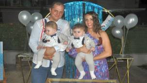 İkiz Bebeklerine Diş Buğdayı Yaptılar