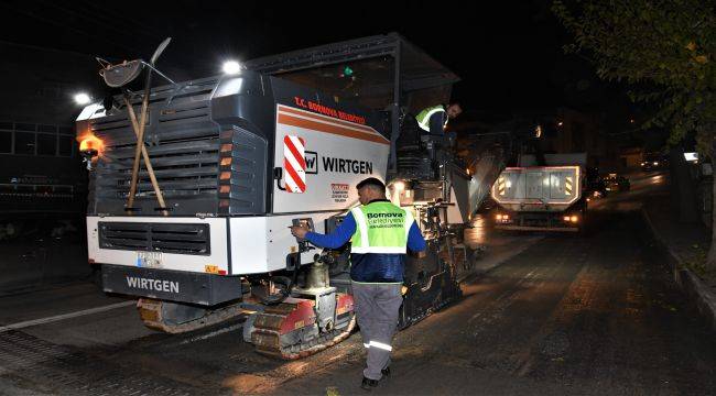 Bornova Belediyesi'nin asfalt çalışmaları muhtarları sevindirdi