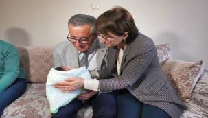 Gaziemir'de annelere ve bebeklerine özel hizmet