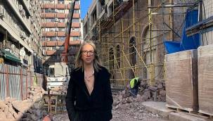 Ak Partili Bölünmez Çankırı'dan Chp'ye İktisat Kongresi Binası Çıkışı