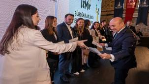 Başkan Soyer Genç Sürdürülebilirlik Elçileri İle Bir Araya Geldi