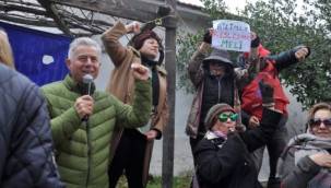 Karaburun'da şimdilik 'keçiler' kazandı!