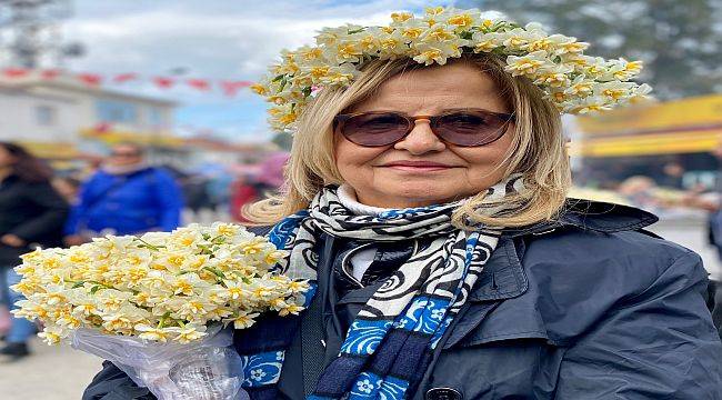 Kokuyu Duyan Karaburun'a Akın Etti