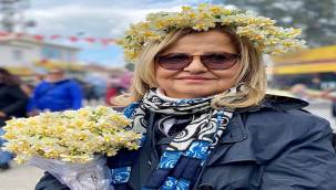 Kokuyu Duyan Karaburun'a Akın Etti