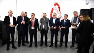 Bornova'da CHP'ye 300 kişilik katılım