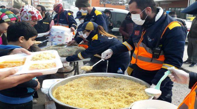 Narlıdere, afetzedeler için seferber oldu