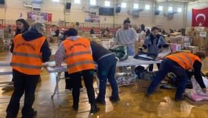 Çiğli Belediyesi Depremzedeler için Sahaya İndi