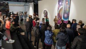 Gâvur Mahallesi sergisi 7 Mayıs'a uzatıldı