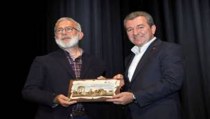 Bergama'da "İstanbul'un Fethi" konulu konferans