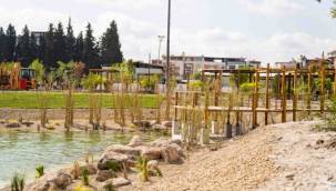 Buca'daki Fırat Yaşayan Parkı halkla buluşuyor