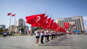 İzmir'de 19 Mayıs coşkusu