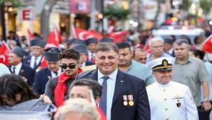  "Gazilerden Anılarla Kıbrıs" kitabı seslendirmesine Karşıyaka'dan destek