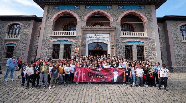 Gaziemirliler 100. Yılda Atatürk'ün Huzuruna Çıktı