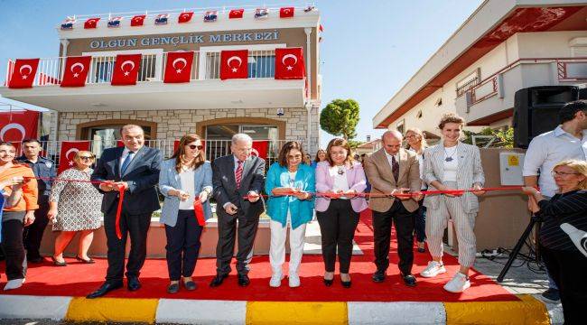 "Olgun Gençlik Merkezi" İzmir'e çok yakıştı