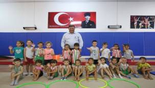 Karşıyaka Belediyesi sportif yetenek ölçüm testini okullara taşıyor