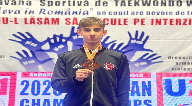 16 Yaşında İzmir'e Avrupa'dan bronz Madalya Getirdi