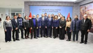 "Soyer'le de Özel'le de gurur duyuyorum"