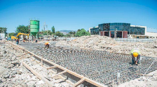 İzmir'in merkezinde yeni bir dünya doğuyor