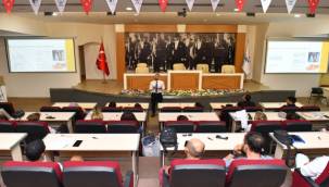 Çiğlili Sporseverler Sağlıklı Beslenme Seminerinde Buluştu