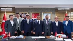 CHP Genel Başkanı Özgür Özel İzmir'e geldi