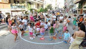 Başkan Ünsal 'Sokak Senin' coşkusuna ortak oldu 