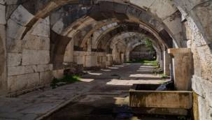 Büyükşehir'den Smyrna Antik Kenti'ne "tarihi destek"