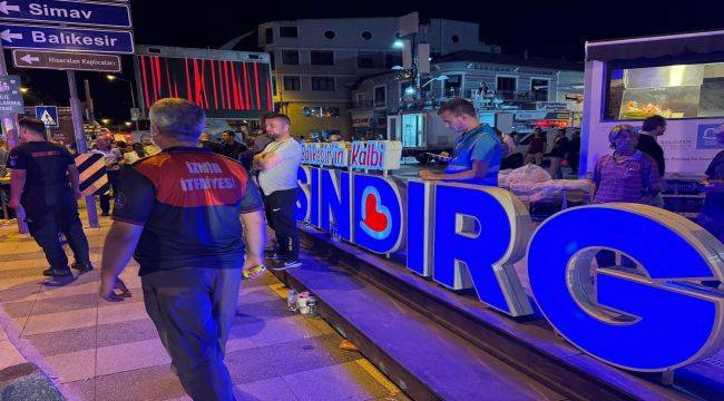 İzmir İtfaiyesi Balıkesir'de görev başında